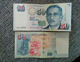 50 dolarów singapurskich, czyli ok 145 złotych