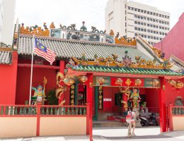 Kuala Lumpur - Chinatown - taoistyczna Å›wiÄ…tynia Guan Di