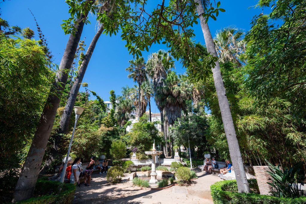 Malaga - Parque de Malaga - fontanna Fuente de la glorieta de Narciso Díaz de Escovar